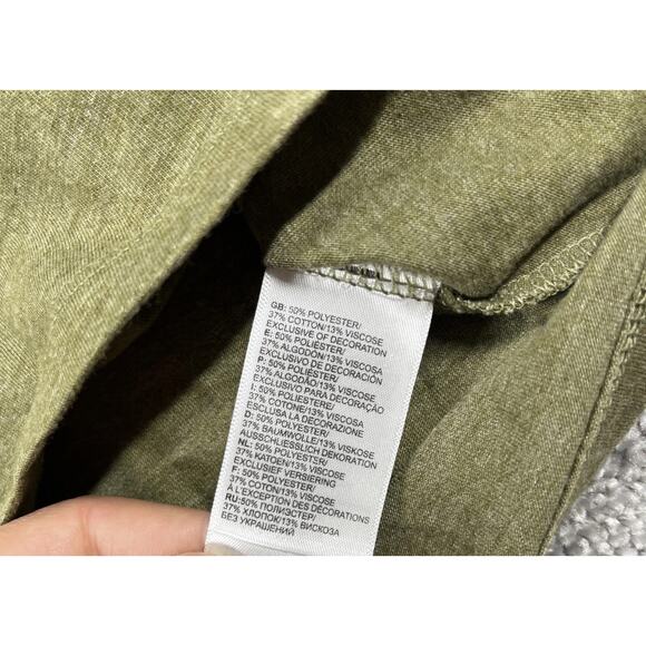North Face‎ T Shirt Womens Medium San Francisco Outdoors Hiking Military Green - Picture 6 of 11